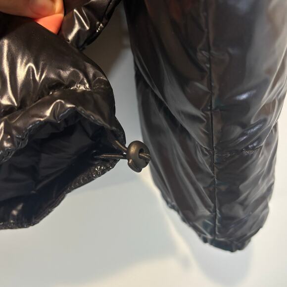 Levi's High Shine Black Zip Front Puffer Jacket - size Large - Picture 6 of 9